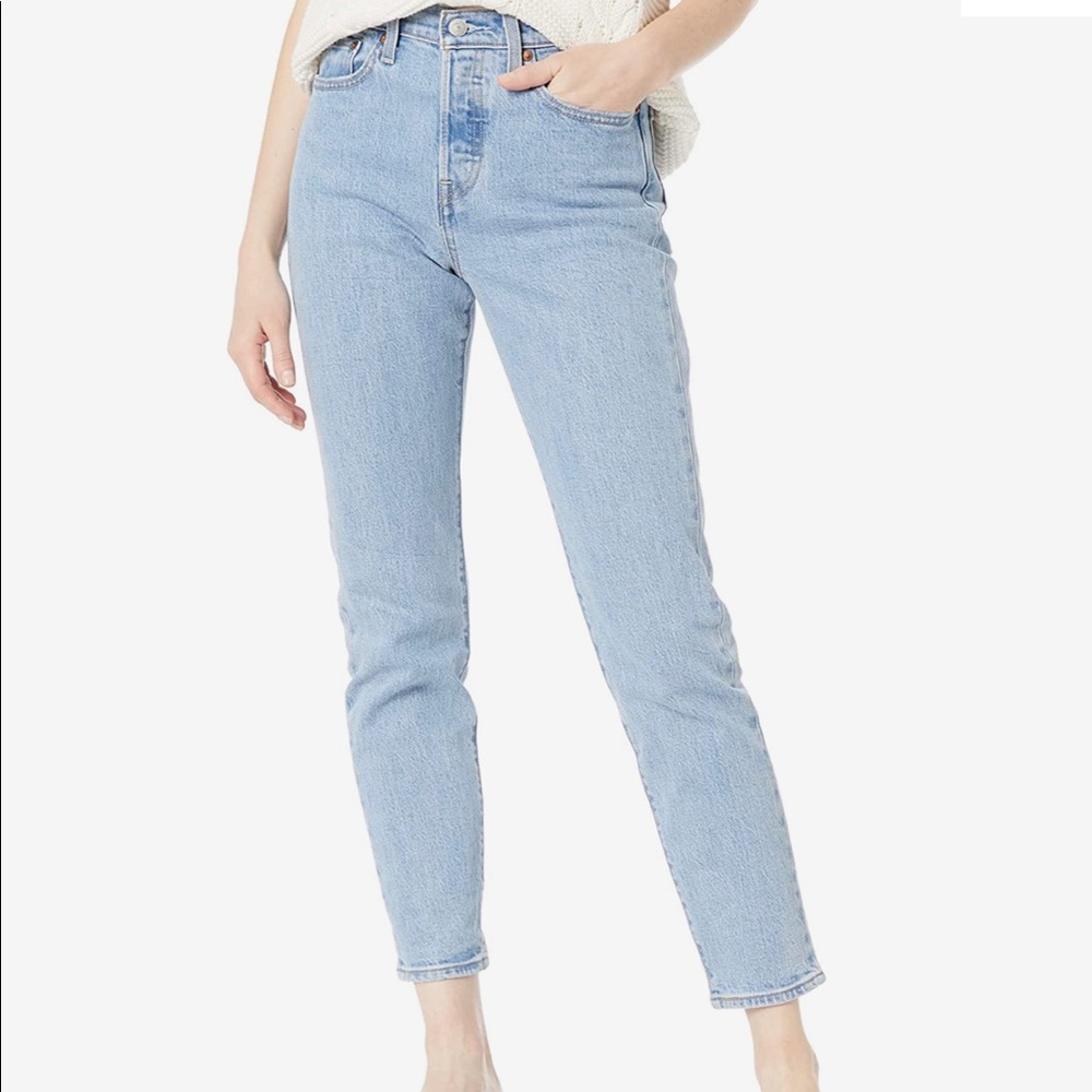 Womens levis tango love 501 jean. Size 27x30. Only worn twice!